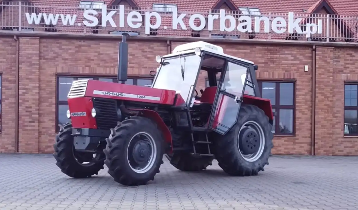Traktor Legenda URSUS 1224