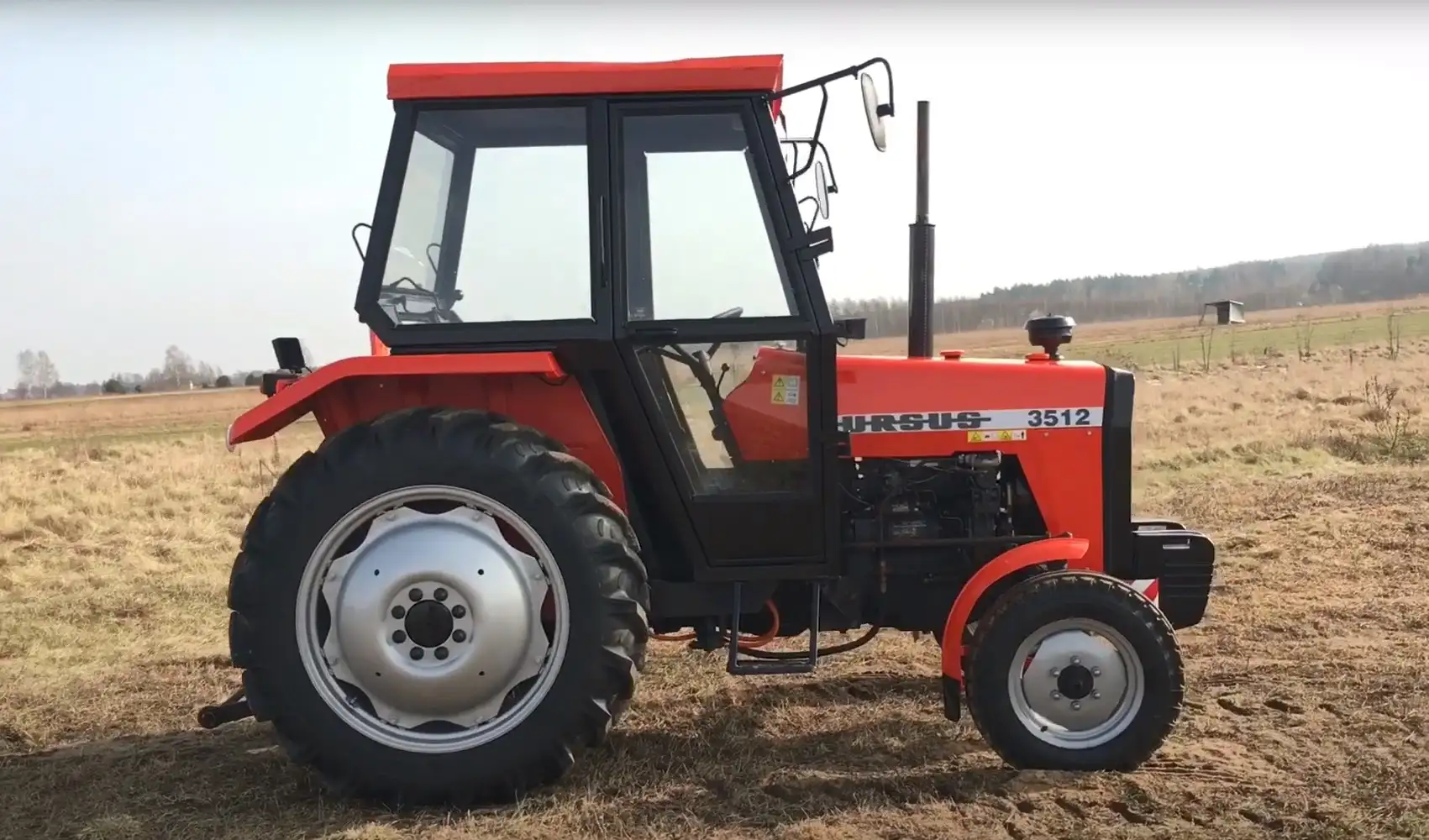 URSUS 3512 następca MF255